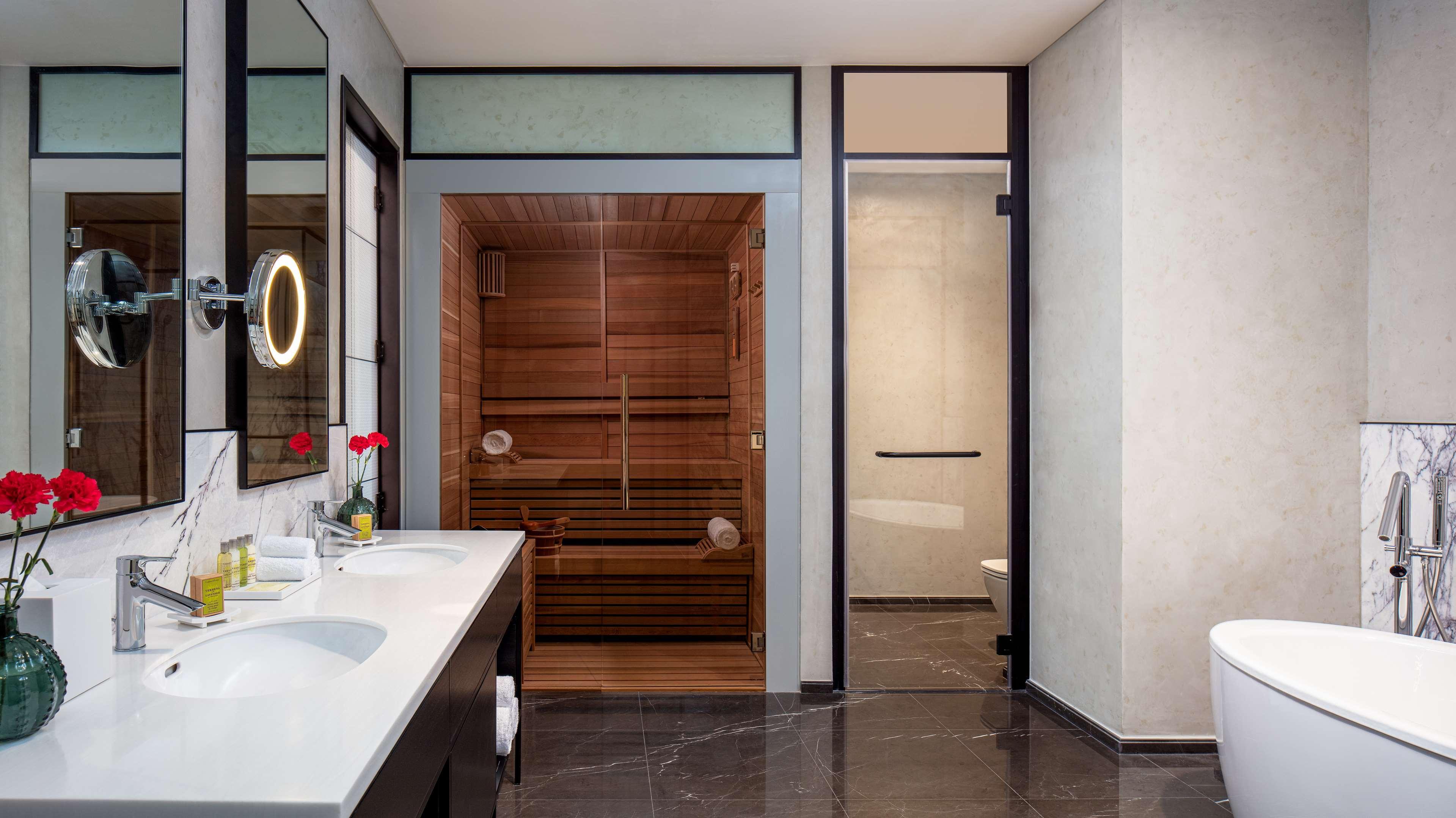 Doubletree By Hilton And Residences - Al Barsha Apart-hotel 4*