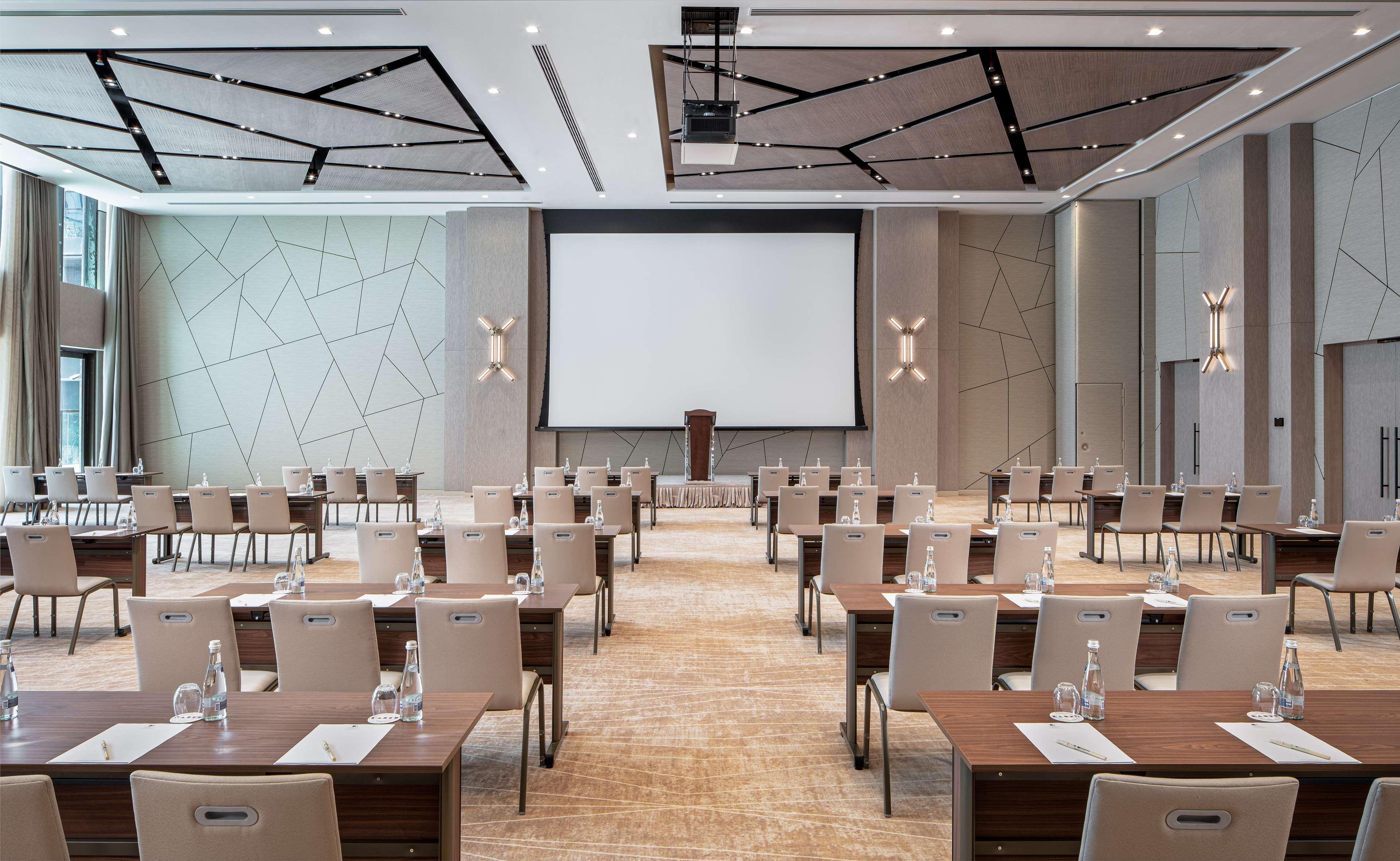 Apart-hotel Doubletree By Hilton And Residences - Al Barsha Dubai