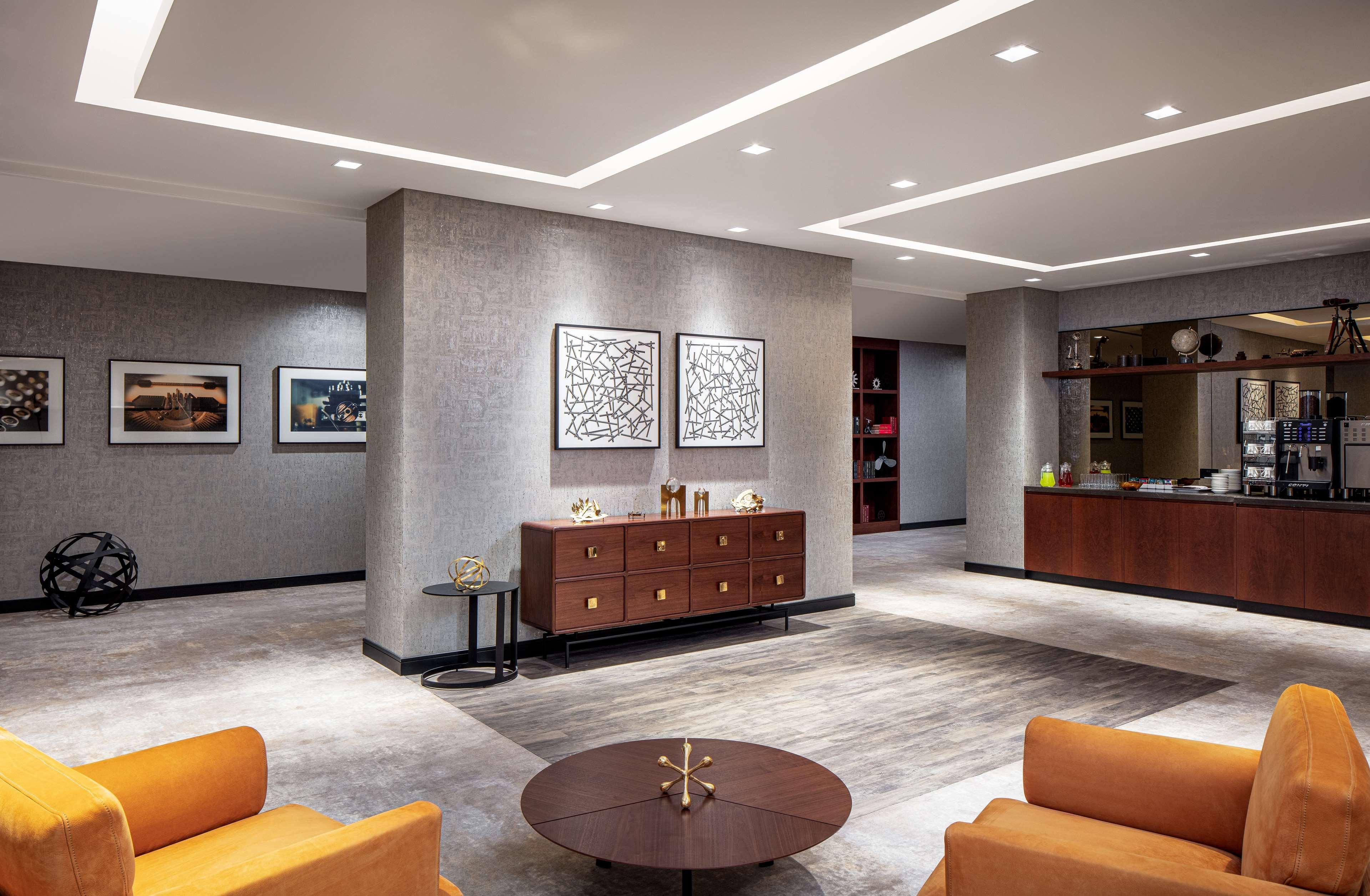 Apart-hotel Doubletree By Hilton And Residences - Al Barsha