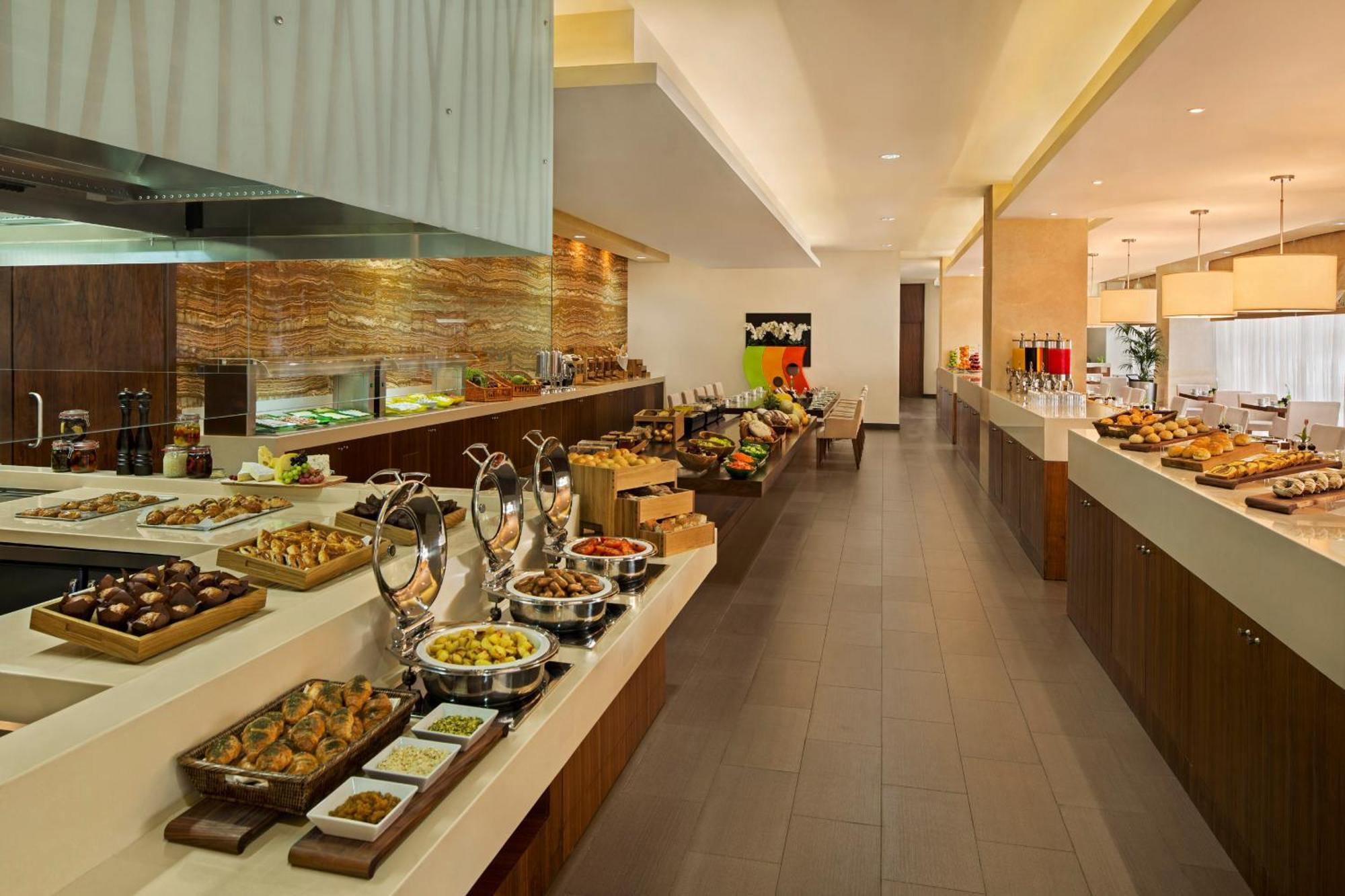 Apart-hotel Doubletree By Hilton And Residences - Al Barsha 4*